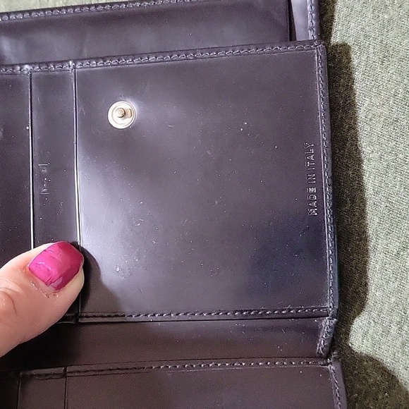Prada Wallet - Picture 14 of 15